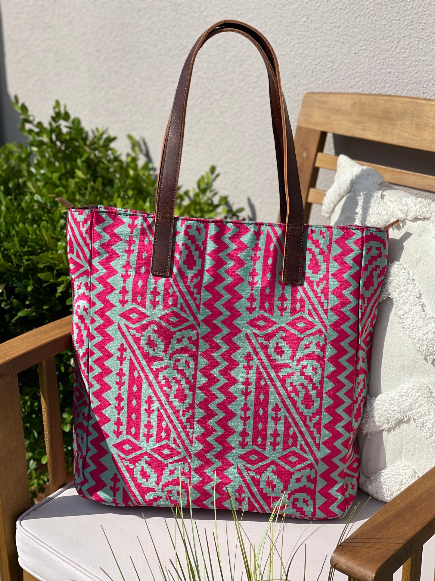 Tote bag