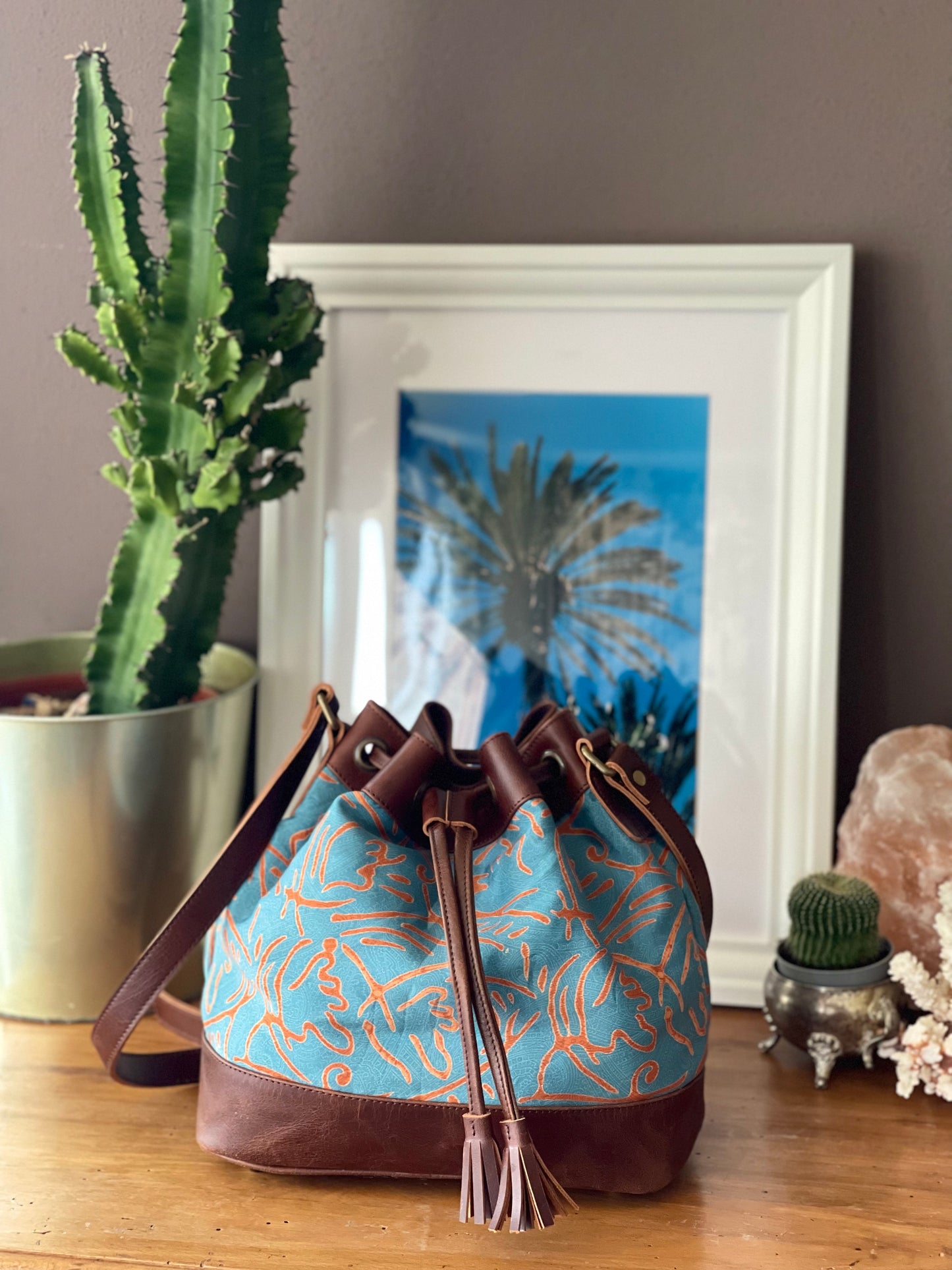 Secchiello - Light Blue & Coral