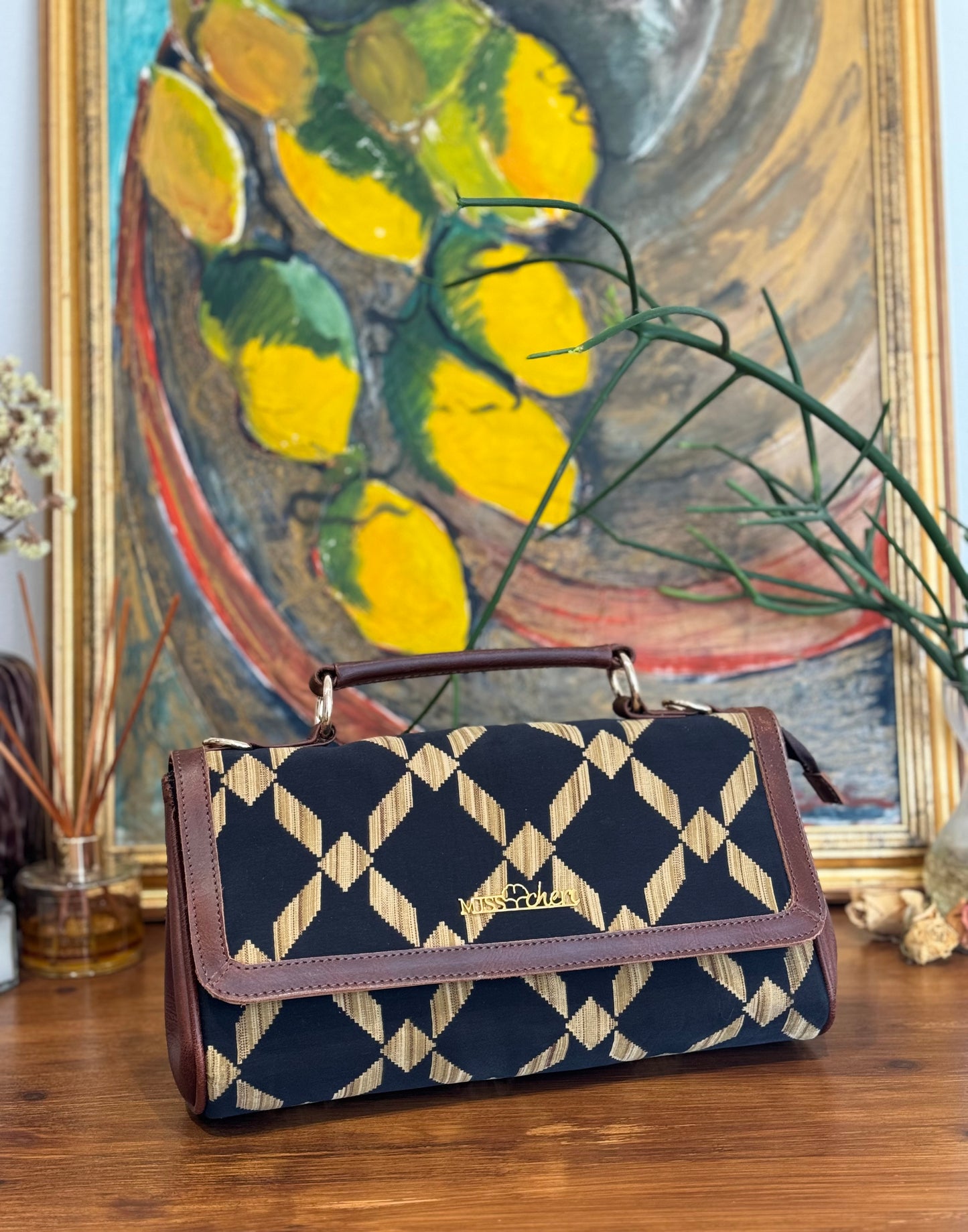 Mary Lou - Black & Ivory