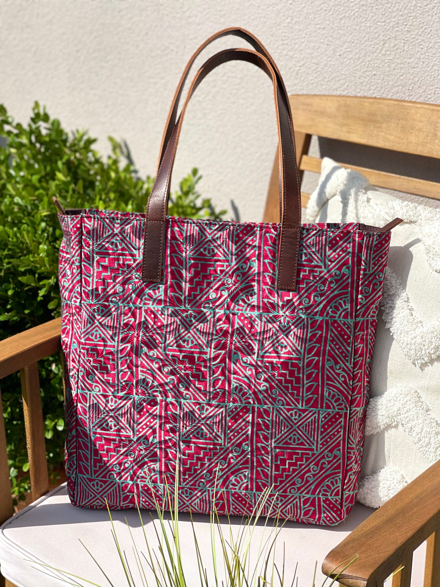 Tote bag